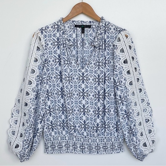 💙White House Black Market Blue and White Embellished Long Sleeve Blouse💙 - Picture 8 of 10